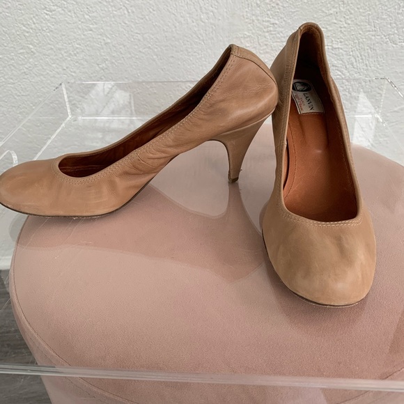 Lanvin tan pumps - Picture 3 of 8